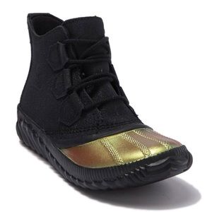 Sorel Black & Gold Metallic Shell Ankle Boots
